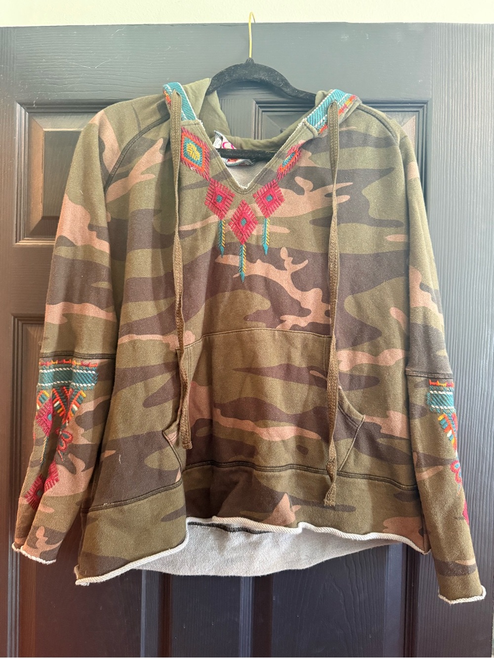Johnny Was Camo Embroidered Hoodie, Size M, EUC